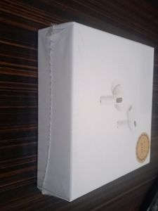 Apple Pro Earbuds  Master Copy