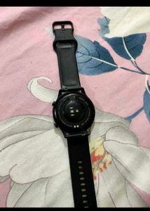 Noise Helo Smartwatch