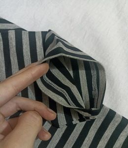 mid length sleeves crop top