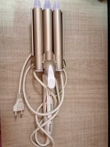 KEMEI TRIPLE TONG HAIR WAVER