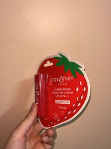 Dot &amp; Key Barrier Repair Hydrating Lip Balm Spf 50