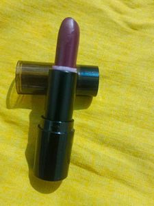 Lakme Cushion Matt  And Myglamm Lipstick Combo