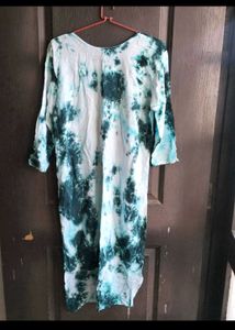 Chikankari Tie And Dye Kurta