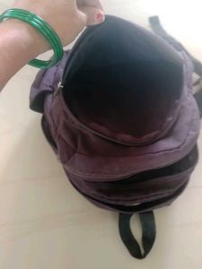 ORE Backpack,small,all zips r working,