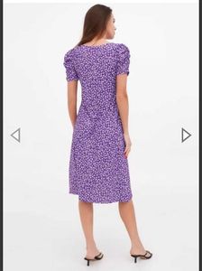 🎁Buy One Get 1 Free 🎁H&amp;M Floral Midi Dre
