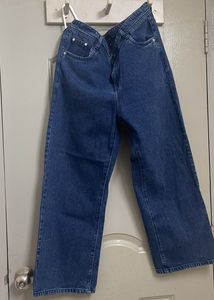 Wide Leg Jeans.. Fits Size 34-36