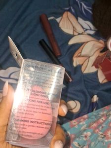 lip liner and balm comb