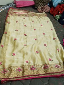 Saree Without Blouse