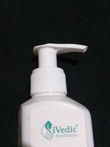 iVedic Deep Tone face wash