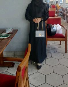 BLACK ABAYA