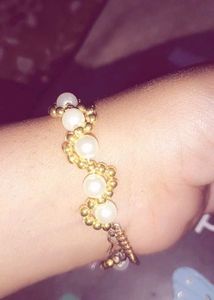 Pearl &amp; Gold Beaded Bracelet