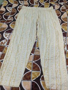 White &amp; Gold Print Kurti