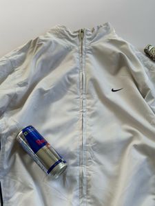 NIKE VINTAGE WINDBREAKER JACKET