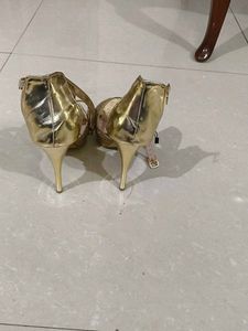 Sparkly Gold Heels - Size 7