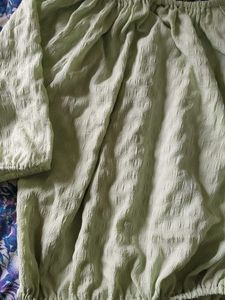 Green 3/4 Sleeve Top