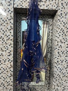 Ballon Navy Blue Gown