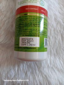Mamaearth Onion Shampoo