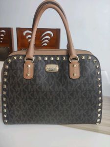 Stunning Micheal Kors Handbag