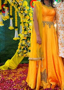 Elegant Yellow Ethnic Gown