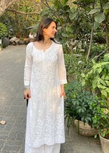 Muslin Thread Embroidery work Kurti 🤍