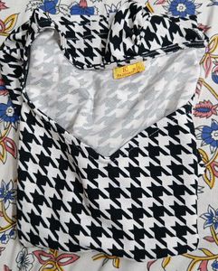 Houndstooth Print Top