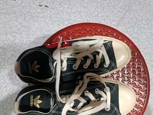 Converse x CDG Chuck 70
