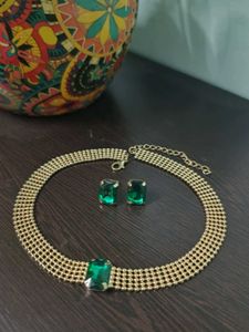 Green Stone Choker Set