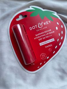 Dot & Key Barrier Repair Hydrating Lip Balm SPF 50