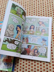 DC Super Hero Girls &amp; Diana Book