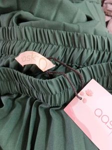 Green Plain Pleated Midi Skirt (Women&#39;s)