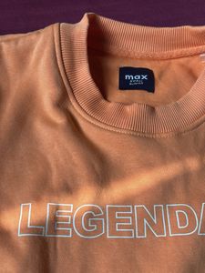 Legendary Peach Sweatshirt