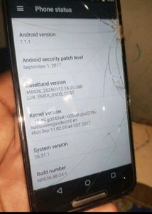 Cracked Motorola Phone - For Parts
