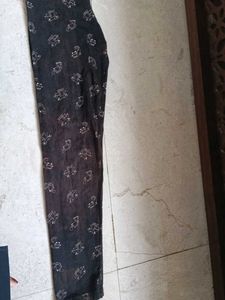 2 Leggings 11-12 Yrs