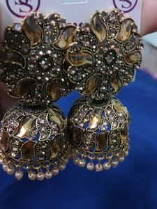 Gorgeous Gold-toned Jhumka Earrings