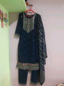 Elegant Navy Blue Kurta Set