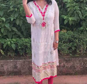 Elegant Embroidered Kurta
