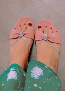Flats for women