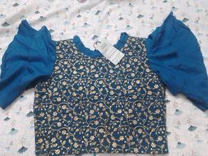 Buy One Get Gift 🎁