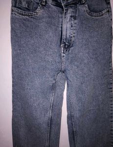 Light Wash Straight Fit Jeans