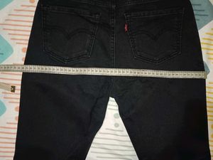 Levi&#39;s 710 Super Skinny Black Jeans