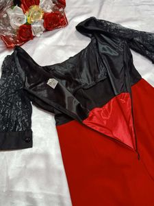 Chic Red &amp; Black Dress🌹