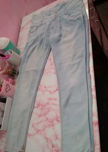 Light Blue High-Waist Skinny Jeans 🦋