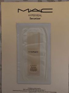MAC Hyper Real Serumizer Sample