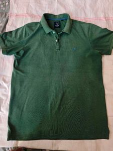 Allen Solly Textured Men Polo Neck Green Tshirt