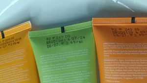 Dot &amp; Key Face Wash 🍬🎂