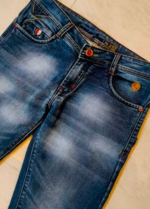 Stylish Men&#39;s Distressed Blue Denim Jeans