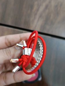 Kajal.  Tint   Hair Band