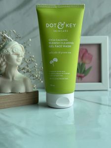 Dot &amp; Key Cica Calming Face Wash