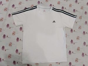 Addidas Tshirt