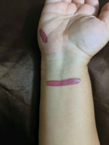 Zudio Lipstik In The Shade Bare me N01